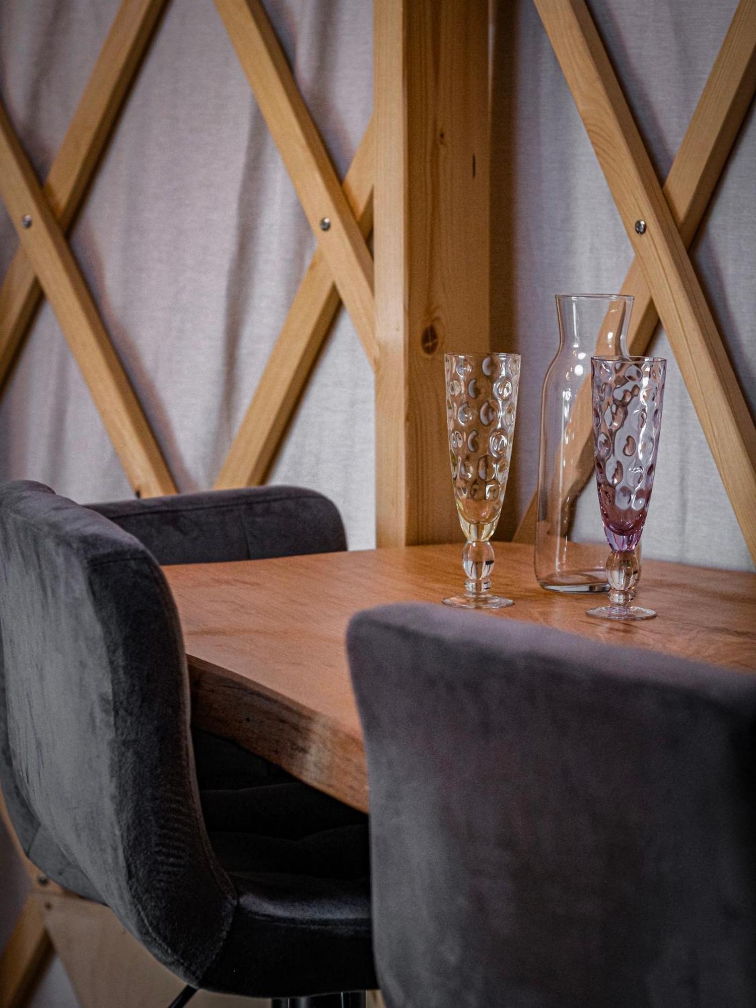 Aloha Glamp - Okragle Przy Rzece - Balia I Sauna - Energylandia Zagornik