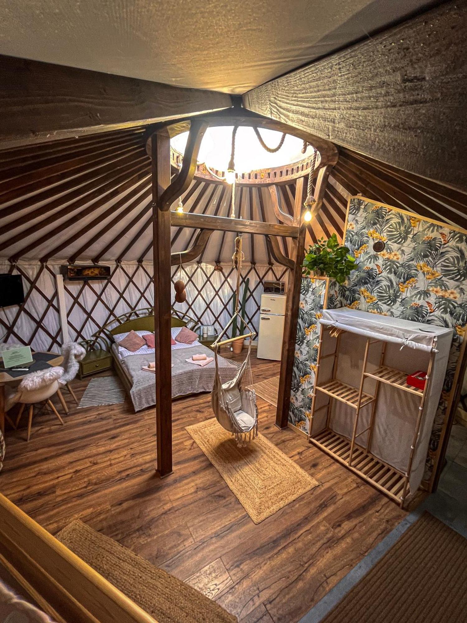 Aloha Glamp - Okragle Przy Rzece - Balia I Sauna - Energylandia Ferienhaus
