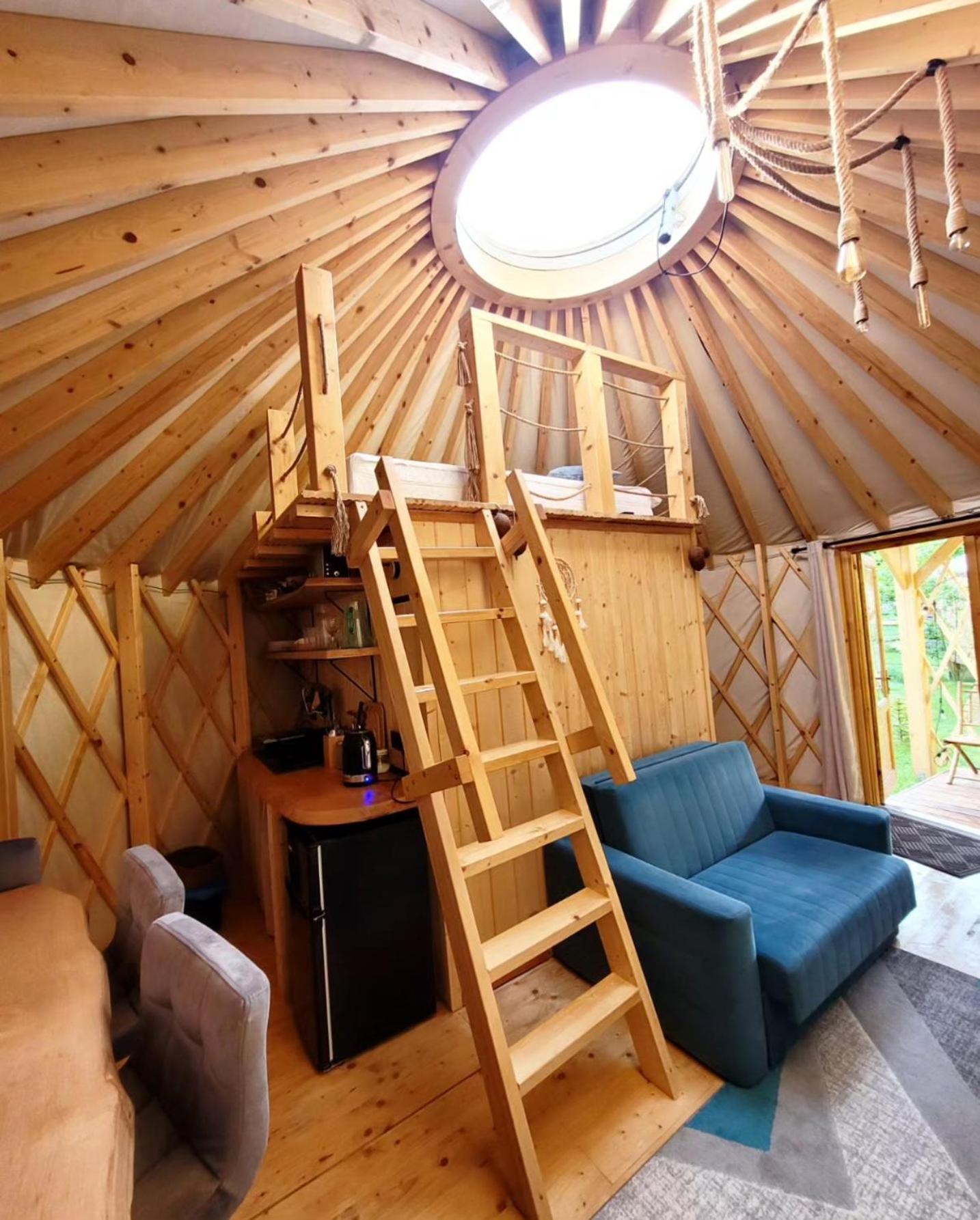Aloha Glamp - Okragle Przy Rzece - Balia I Sauna - Energylandia Ferienhaus *