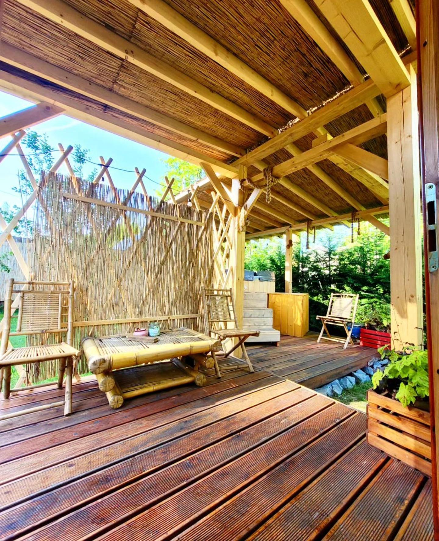 Aloha Glamp - Okragle Przy Rzece - Balia I Sauna - Energylandia Ferienhaus